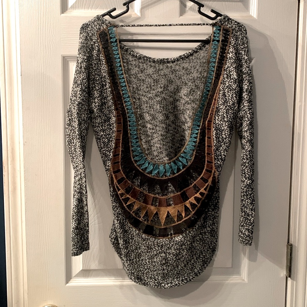 NWOT! Beautiful Detail Vintage Havana sweater/top